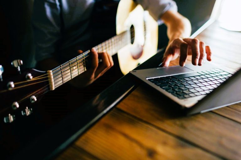 instruments-differences-sons-numeriques-acoustiques