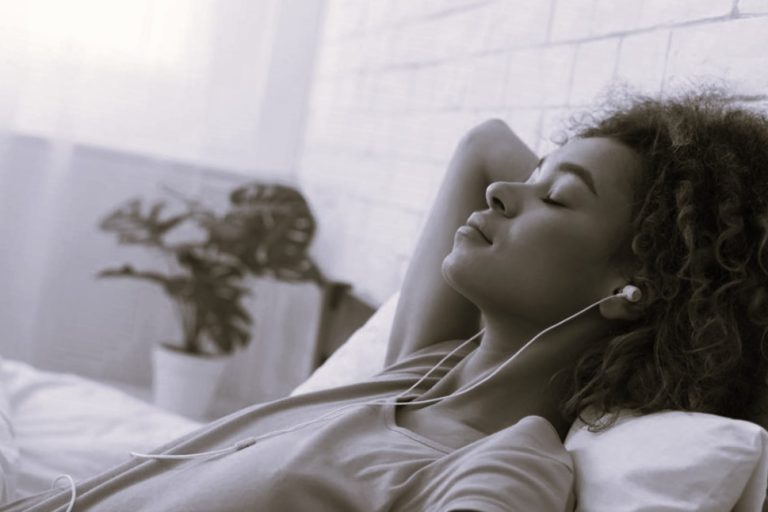 musique-et-emotions-comment-notre-cerveau-reagit-il-a-differents-genres-musicaux